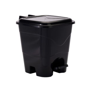 LIXEIRA 7 LTS C/ PEDAL PRETA REF.158 FORMPLAST